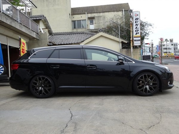 トヨタ アベンシスワゴン K Tさま Zweck ツヴェック は大切な愛車のメンテナンスからドレスアップコンプリートカーや良質の中古車販売までトータルなカーライフをサポートします ドレスアップ チューニングショップ Zweck ツヴェック